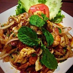 [อร่อยซ่ากับโค้ก] ลาบ ทะเล +  โค้ก ออริจินัล (กระป๋อง)