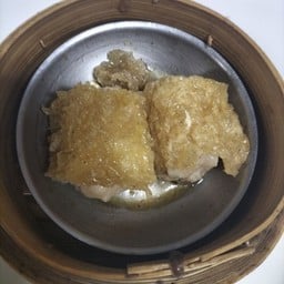 หมูกระเพาะปลา