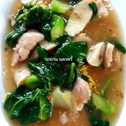 ราดหน้าหมู หมูนุ่ม