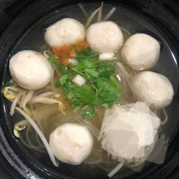 ลูกชิ้นหมูน้ำใส