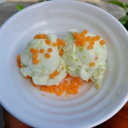 ไอติมรวมมิตรทองหยอดไข่ปลา