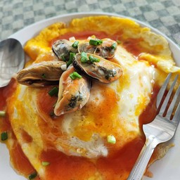 ข้าวไข่ข้นหอยแมลงภู่