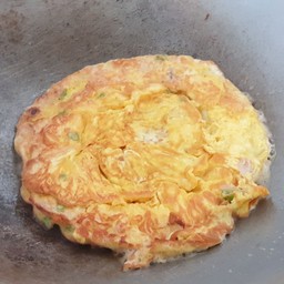 ไข่เป็ดเจียวหมูสับ