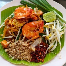 ผัดไทยโบราณ ยำแซ่บปากแตก by ครัวคุณนง สาขา2