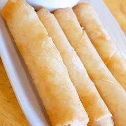 ปอเปี๊ยะแฮมชีส