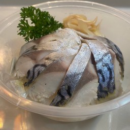 ข้าวหน้าซาบะดอง ( Rice with sabadong )