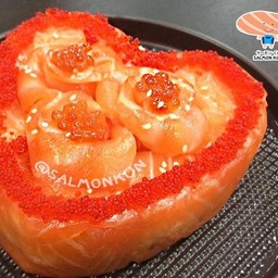 เค้กแซลมอนหัวใจ กุหลาบ 3 ดอก Promotion