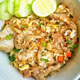 ข้าวผัด หมู