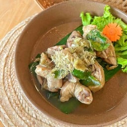 •ไก่นึ่งสมุนไพร (สูตรโบราณ)