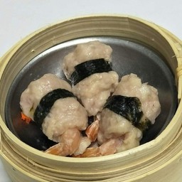 สาหร่ายพันกุ้ง