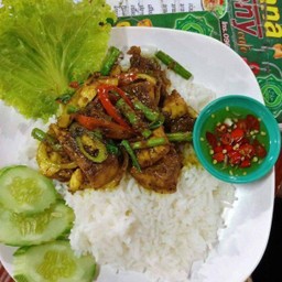 ข้าวราดปลากระพงราดพริก