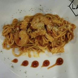 สปาเกตตี ซอสแดง ทะเล