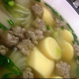 แกงจืดเต้าหู้หมูสับ