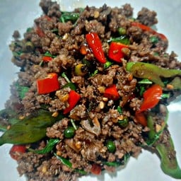 เสือลุยดง (เนื้อ)ราดข้าว