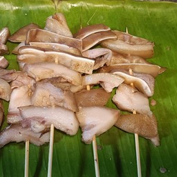 หูหมูนึ่ง