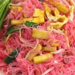 ผัดหมี่แดง