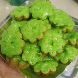 ขนมครกสิงค์โปร ใบเตย