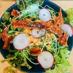 สลัดเบคอน