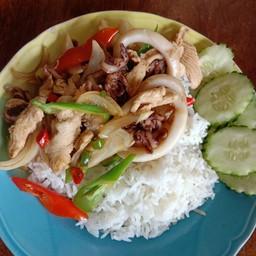 ร้านอาหารตามสั่งริมคลอง ซ.สามดอนแยก1 -