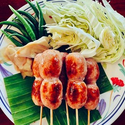 ไส้กรอกอีสาน หน้าหมูบ้านวงศกร 5