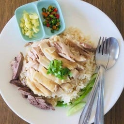 บังนัน ข้าวมันไก่ไทยบุรี หน้า ม.วลัยลักษณ์