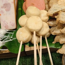 ลาบหมูทอด..เอสซี่แม่ค้าแซ่บ