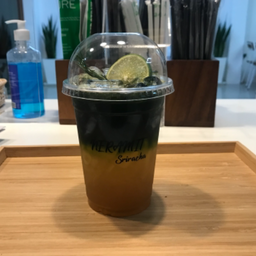 ชาเขียวน้ำผึ้งมะนาว