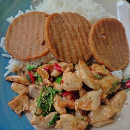 ข้าวกระเพราไก่ + หมูยอทอด