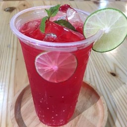 แตงโมอิตาเลียนโซดาแก้วถัง