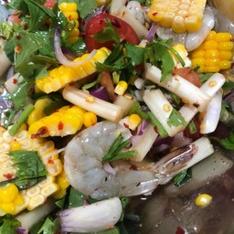 กุ้งสด ข้าวโพด ไหลบัว