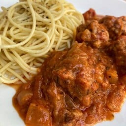 Auntie หมูตุ๋น