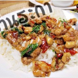 กระเพราไก่(กับข้าว)