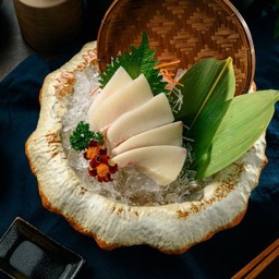 Hamachi sashimi ฮามาจิ ซาชิมิ