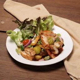 ยำไก่ทอด