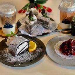 Notting Hill Cafe&Restaurant พะเยา