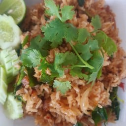 ข้าวผัดต้มยำ