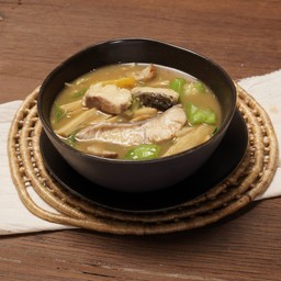 แกงหน่อไม้ใบย่านางปลาช่อน