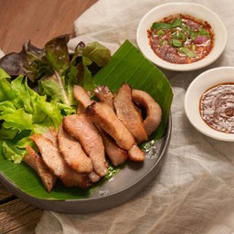 คอหมูย่าง