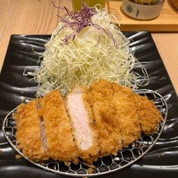 ไม่ได้แย่งเยอะ น้องชายหิว