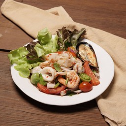 ยำปลาร้าทะเล