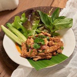 น้ำตกคอหมูย่าง