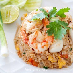 ข้าวผัดทะเลรวม