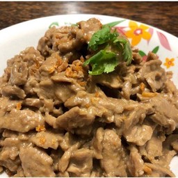 หมูทอดกระเทียม(กับข้าว)