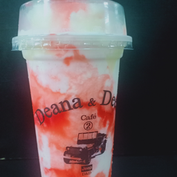 นมสดสตรอเบอรี่ปั่น