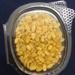 ถั่วทอง