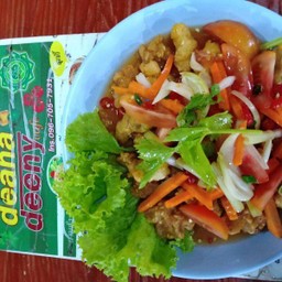 ข้าวผัดเปรี้ยวหวานเนื้อ