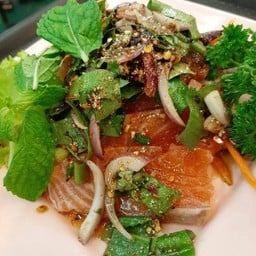 ลาบปลาแซลมอน