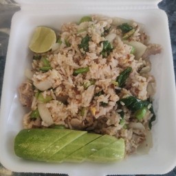 ข้าวผัดไก่