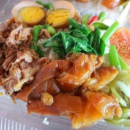 ข้าวขาผสมเนื้อ