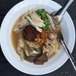 ก๋วยจั๊บคุณกอล์ฟ